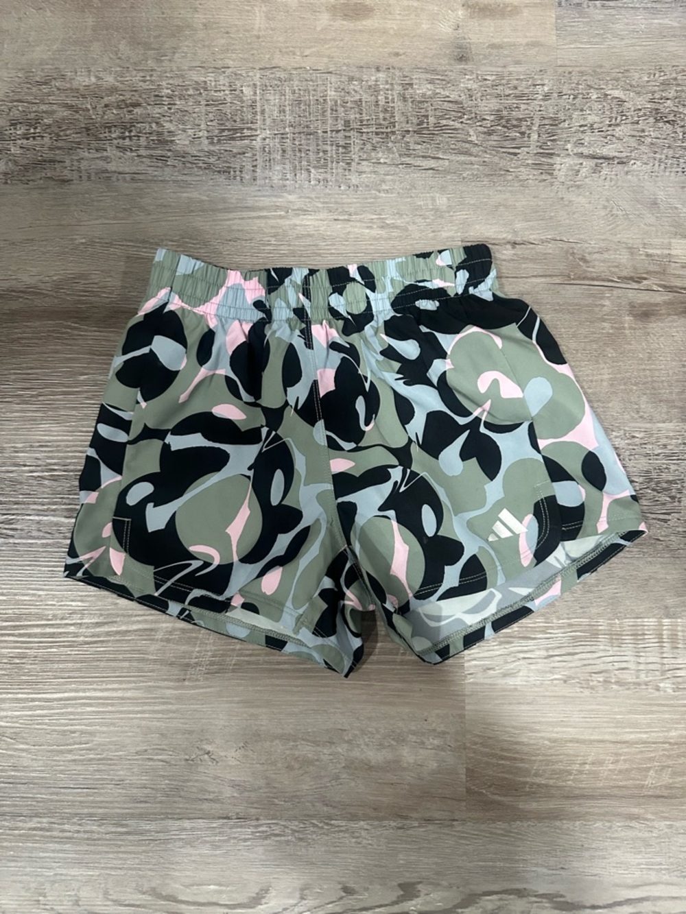 Adidas Girl’s Camo Running Short (size Medium)